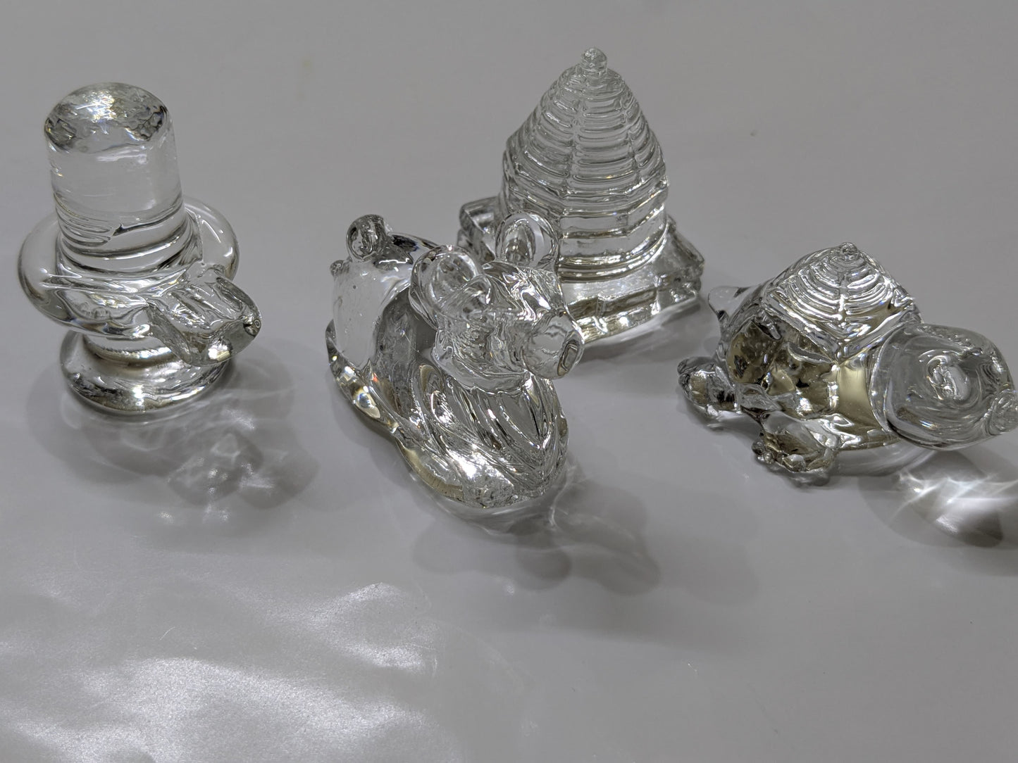 Divine Aura Glass Energy Set – Shivling, Shree Yantra, Nandi & Tortoise ( 2 Inches Approx )